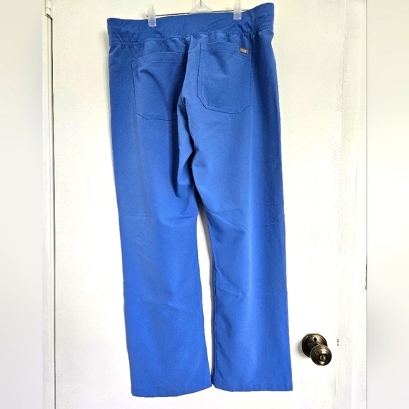 FIGS Women's Scrub Pants Size M Color Ceil Blue - Picture 2 of 3